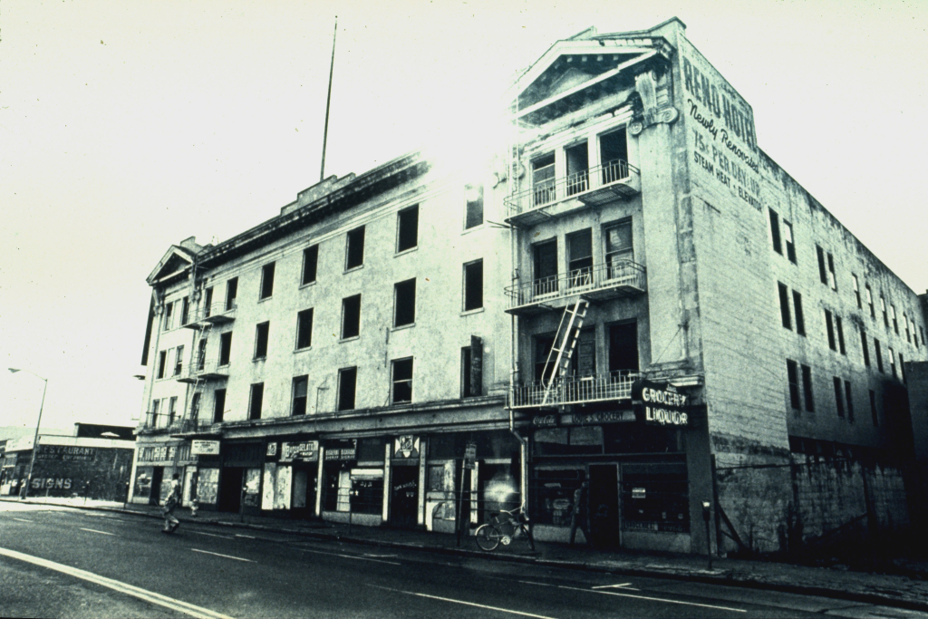 Reno Hotel, A Night A The Reno Hotel, Harriet Alley